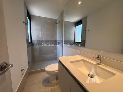 Apartamento en arriendo en Castropol, Medellín · foto 15 de 15