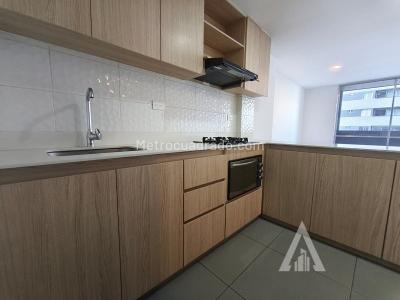 Apartamento de 3 alcobas en venta en El Poblado, Medellín, 87 m² · foto 3 de 20