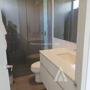 Apartamento de 1 alcoba en arriendo en El Poblado, Medellín, 64 m² · foto 7 de 16