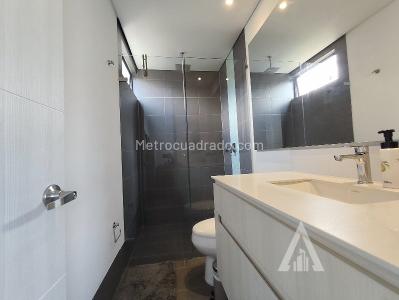 Apartamento de 1 alcoba en arriendo en El Poblado, Medellín, 64 m² · foto 8 de 16