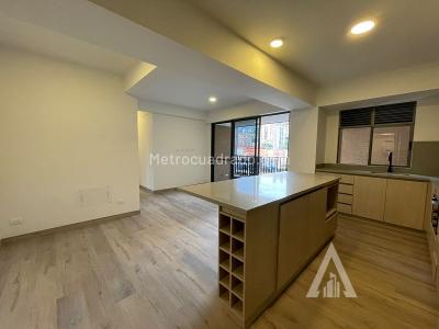 Apartamento en arriendo en Ciudad Del Rio, Medellín · foto 2 de 10