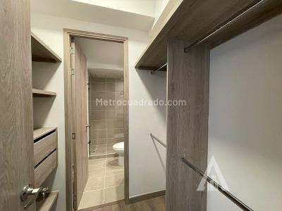 Apartamento en arriendo en Ciudad Del Rio, Medellín · foto 4 de 10