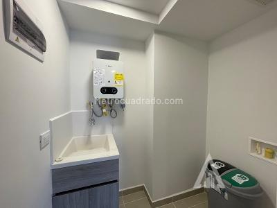 Apartamento en arriendo en Ciudad Del Rio, Medellín · foto 7 de 10