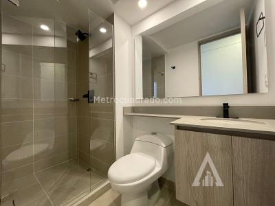 Apartamento en arriendo en Ciudad Del Rio, Medellín · foto 9 de 10