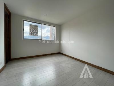 Apartamento en arriendo en Ciudad Del Rio, Medellín · foto 3 de 7