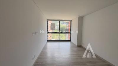Apartamento en venta en El Poblado, Medellín · foto 2 de 20