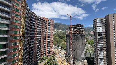 Apartamento en venta en El Poblado, Medellín · foto 8 de 20