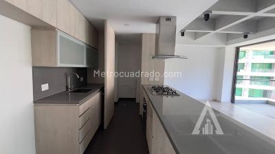 Apartamento en venta en El Poblado, Medellín · foto 10 de 20