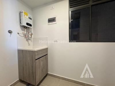 Apartamento de 3 alcobas en arriendo en Ciudad Del Rio, Medellín, 88 m² · foto 11 de 14