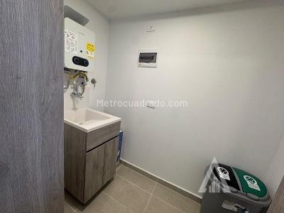 Apartamento de 3 alcobas en arriendo en Ciudad Del Rio, Medellín, 74 m² · foto 4 de 16