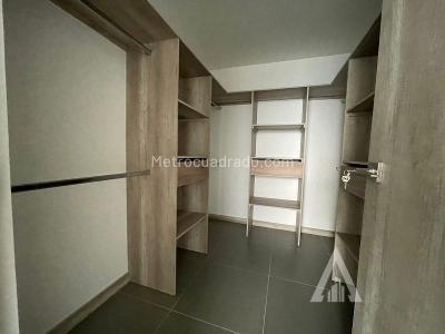 Apartamento en arriendo en Ciudad Del Rio, Medellín · foto 4 de 20