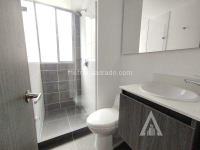 Apartamento de 2 alcobas en arriendo en Ciudad Del Rio, Medellín, 79 m² · foto 12 de 16