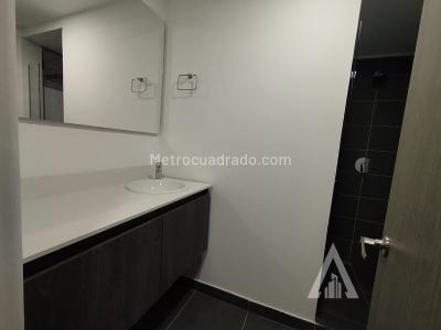 Apartamento de 2 alcobas en arriendo en Ciudad Del Rio, Medellín, 79 m² · foto 13 de 16