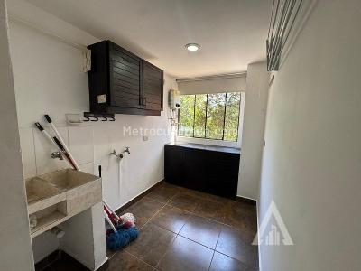 Apartamento de 3 alcobas en venta en El Poblado, Medellín, 120 m² · foto 2 de 20