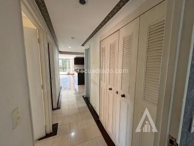 Apartamento de 3 alcobas en venta en El Poblado, Medellín, 120 m² · foto 14 de 20