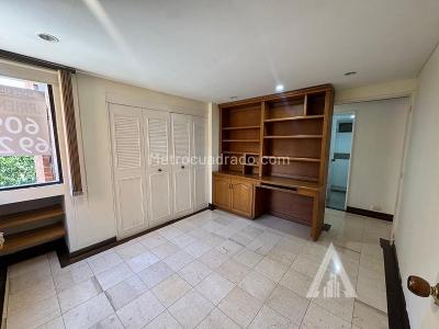 Apartamento de 3 alcobas en venta en El Poblado, Medellín, 120 m² · foto 15 de 20
