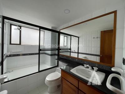 Apartamento en arriendo en Castropol, Medellín · foto 4 de 16