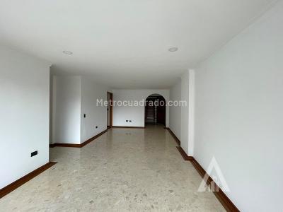 Apartamento en arriendo en Castropol, Medellín · foto 8 de 16