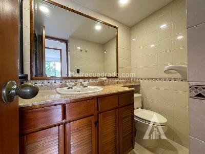 Apartamento en arriendo en Castropol, Medellín · foto 13 de 16