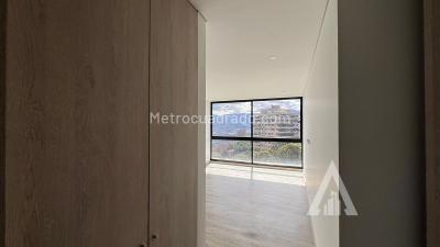 Apartamento en venta en El Poblado, Medellín · foto 6 de 20