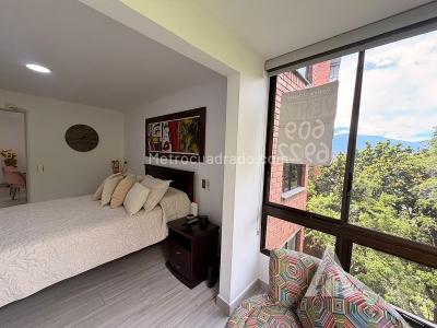 Apartamento de 3 alcobas en venta en El Poblado, Medellín, 130 m² · foto 4 de 9