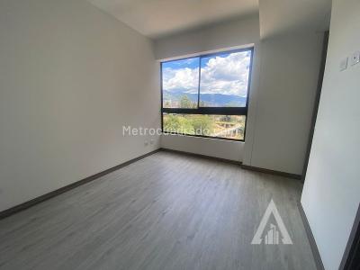 Apartamento de 3 alcobas en venta en Av Las Palmas, Medellín, 76 m² · foto 13 de 15