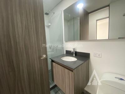 Apartamento de 3 alcobas en venta en Av Las Palmas, Medellín, 76 m² · foto 14 de 15