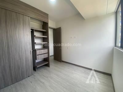 Apartamento de 3 alcobas en venta en Av Las Palmas, Medellín, 76 m² · foto 5 de 15