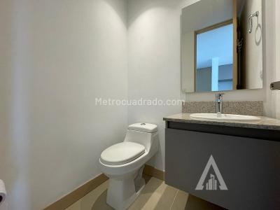 Apartamento en venta en El Poblado, Medellín · foto 3 de 9