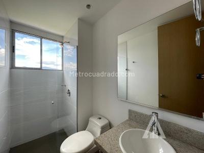 Apartamento en venta en El Poblado, Medellín · foto 4 de 9