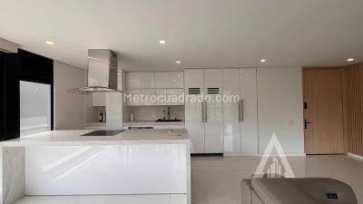 Apartamento en venta en El Poblado, Medellín · foto 7 de 9