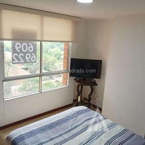 Apartamento de 1 alcoba en venta en La Aguacatala, Medellín, 42 m² · foto 6 de 15