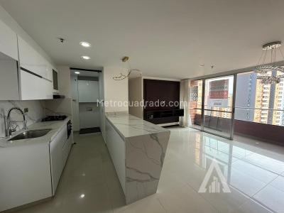Apartamento de 3 alcobas en arriendo en Los Colores, Medellín, 76 m² · foto 7 de 15