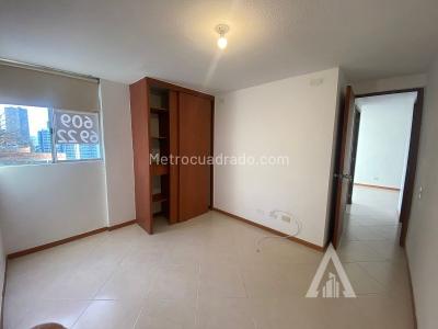 Apartamento de 2 alcobas en arriendo en Loma Del Indio, Medellín, 58 m² · foto 2 de 13