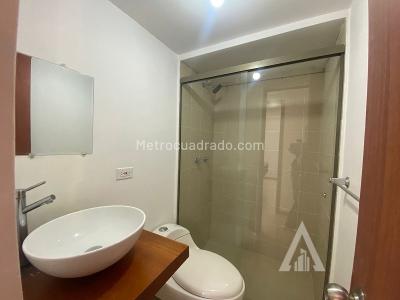 Apartamento de 2 alcobas en arriendo en Loma Del Indio, Medellín, 58 m² · foto 11 de 13