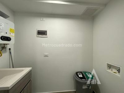 Apartamento de 3 alcobas en arriendo en Ciudad Del Rio, Medellín, 72 m² · foto 2 de 10