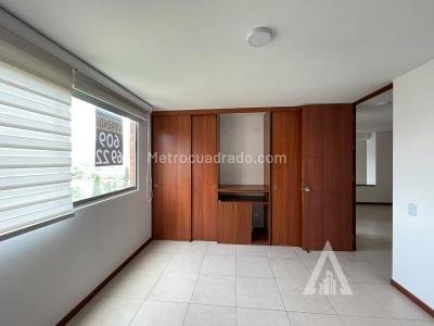 Apartamento de 2 alcobas en arriendo en Los Balsos, Medellín, 78 m² · foto 5 de 9