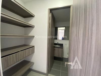 Apartamento de 2 alcobas en venta en Av Las Palmas, Medellín, 71 m² · foto 11 de 20