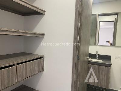Apartamento de 2 alcobas en venta en Av Las Palmas, Medellín, 71 m² · foto 12 de 20