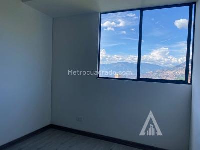 Apartamento de 2 alcobas en venta en Av Las Palmas, Medellín, 71 m² · foto 3 de 20