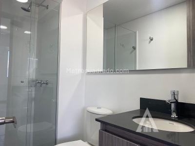 Apartamento de 2 alcobas en venta en Av Las Palmas, Medellín, 71 m² · foto 9 de 20