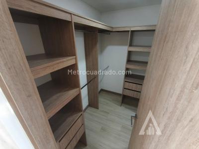 Apartamento de 3 alcobas en arriendo en Sabaneta, Sabaneta, 76 m² · foto 2 de 17