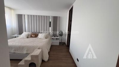 Apartamento de 3 alcobas en venta en Av Las Palmas, Medellín, 133 m² · foto 16 de 20