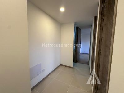 Apartamento de 3 alcobas en venta en Itagui, Itagüí, 70 m² · foto 13 de 16
