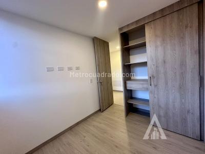 Apartamento de 3 alcobas en venta en Itagui, Itagüí, 70 m² · foto 5 de 16