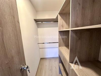 Apartamento de 3 alcobas en venta en Itagui, Itagüí, 70 m² · foto 8 de 16