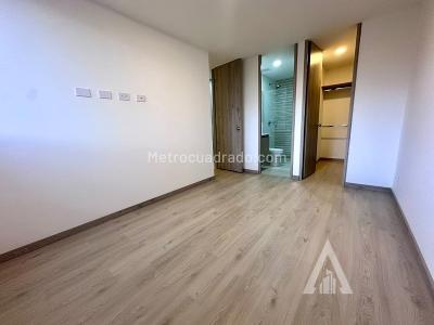 Apartamento de 3 alcobas en venta en Itagui, Itagüí, 70 m² · foto 9 de 16