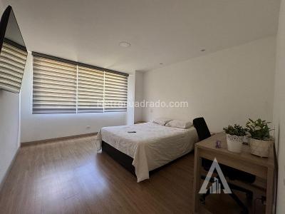 Apartamento en arriendo en El Poblado, Medellín · foto 16 de 19