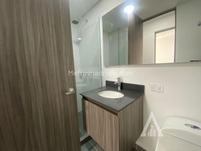 Apartamento en venta en Av Las Palmas, Medellín · foto 5 de 8