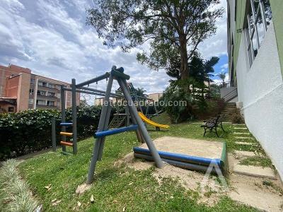 Apartamento en venta en Envigado, Envigado · foto 13 de 18